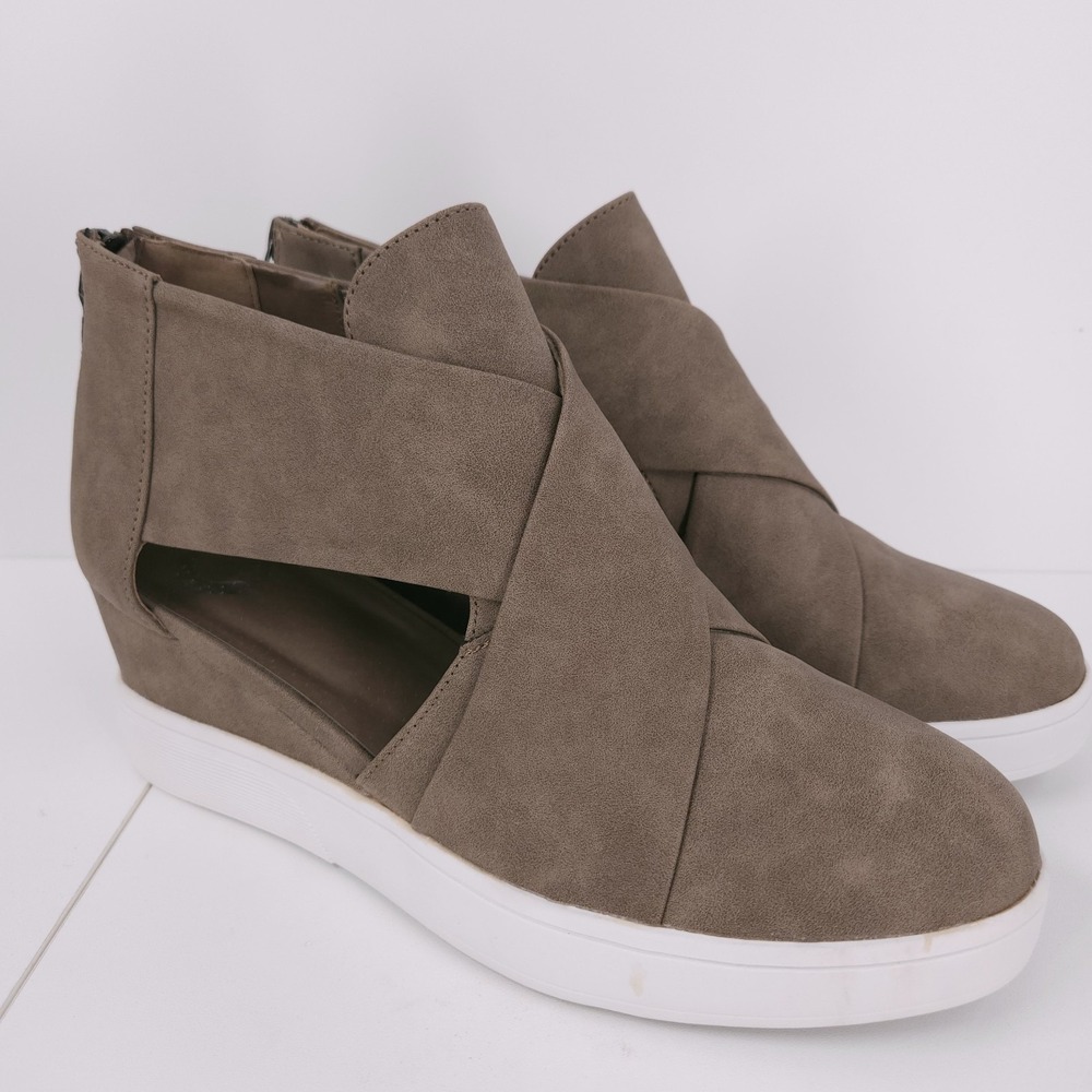 Journee Collection Seena Taupe Crossover Platform Wedge Shooties Womens Size‎ 10